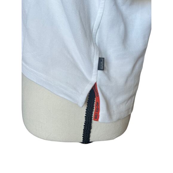 REI + Outdoor Afro Medium Women's Cropped White Polo Shirt With Black Collar - Picture 4 of 7
